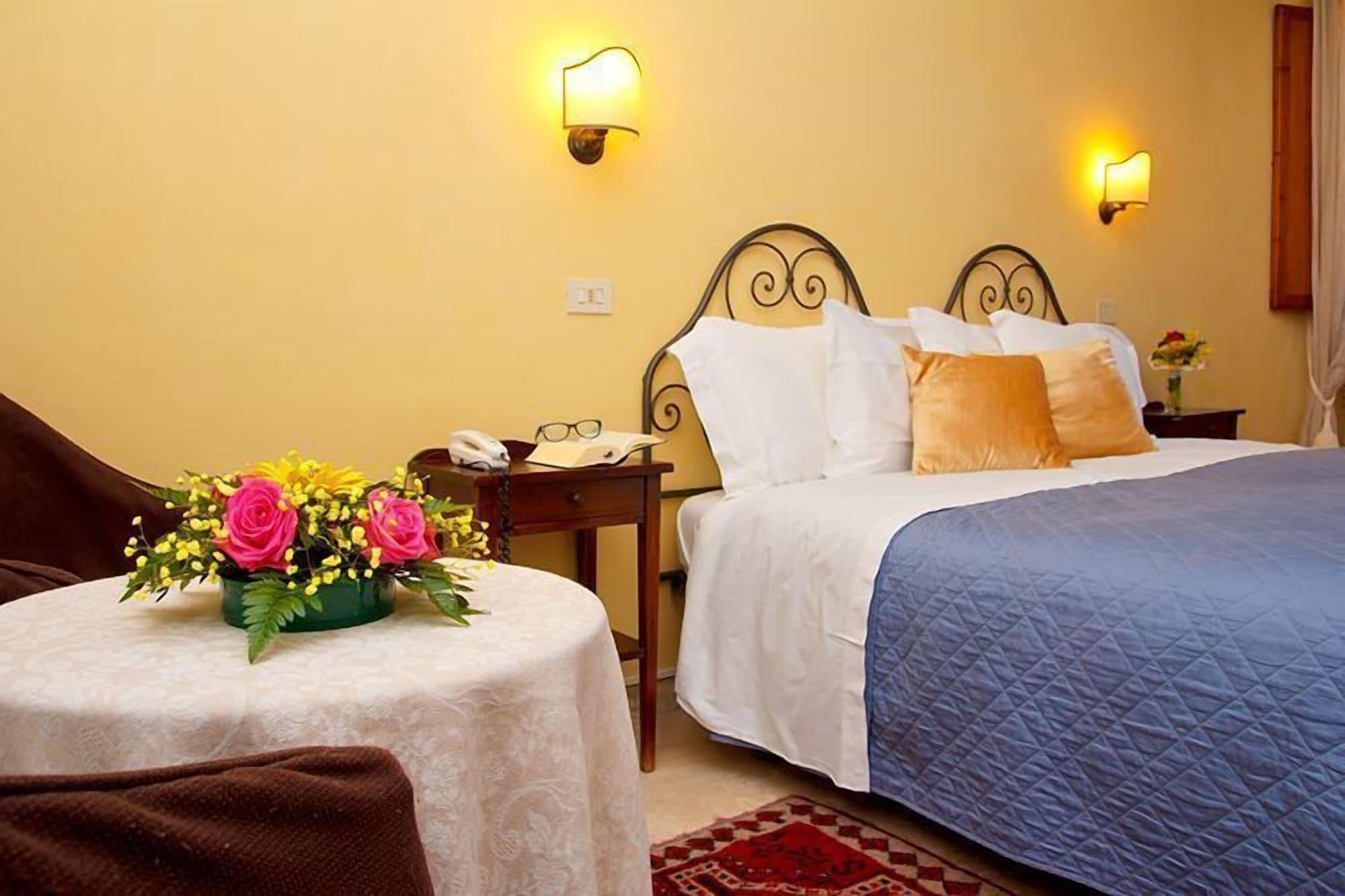 Albergo Duomo Монтепульчано Экстерьер фото