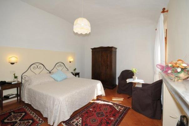 Albergo Duomo Монтепульчано Номер фото